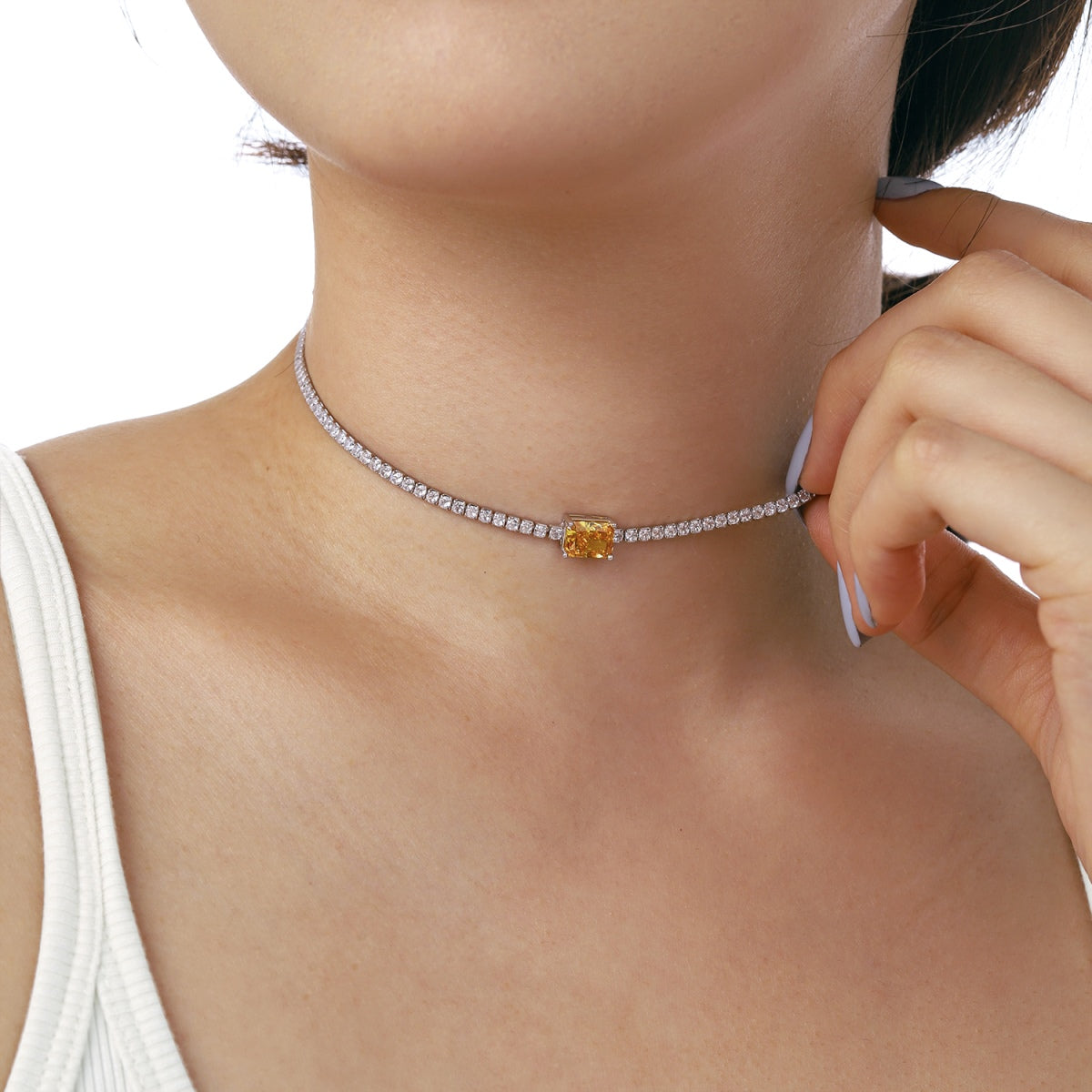 [AuraEcho]2.0 carat Ornate Emerald Cut Necklace