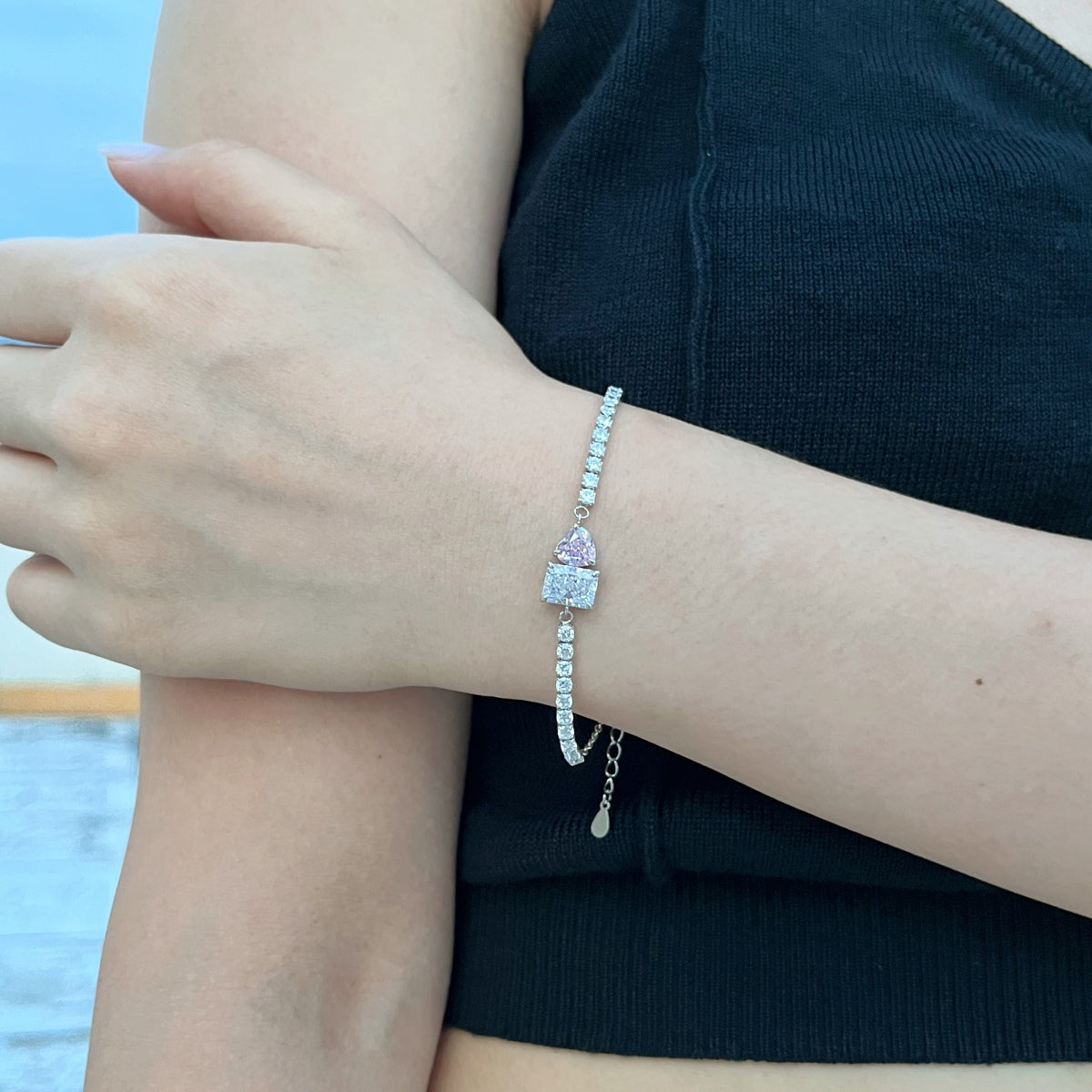 [AuraEcho]Dazzling Unique Multi Shape Lover Bracelet