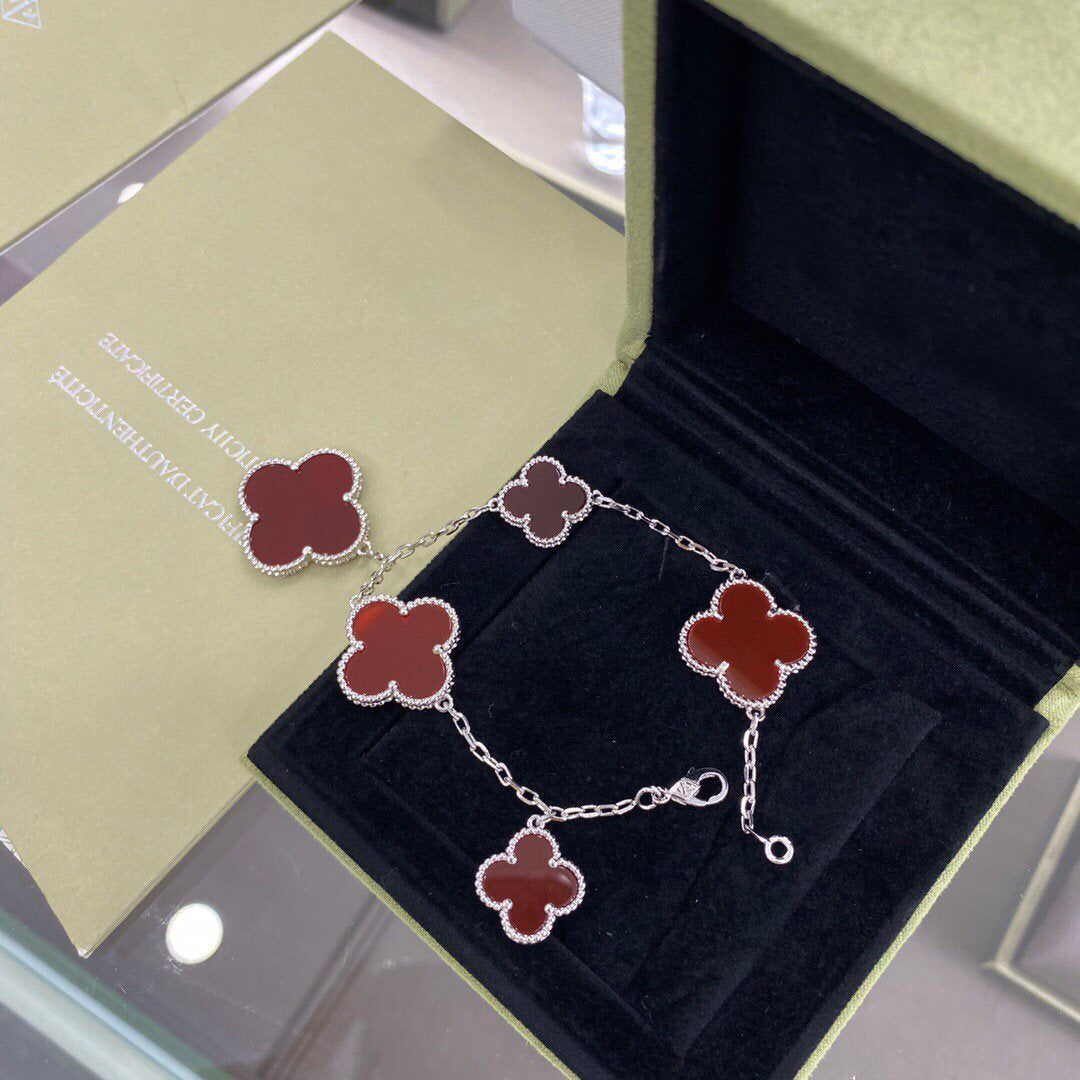 [AuraEcho]CLOVER 5 MOTIFS SIVLER CARNELIAN BRACELET