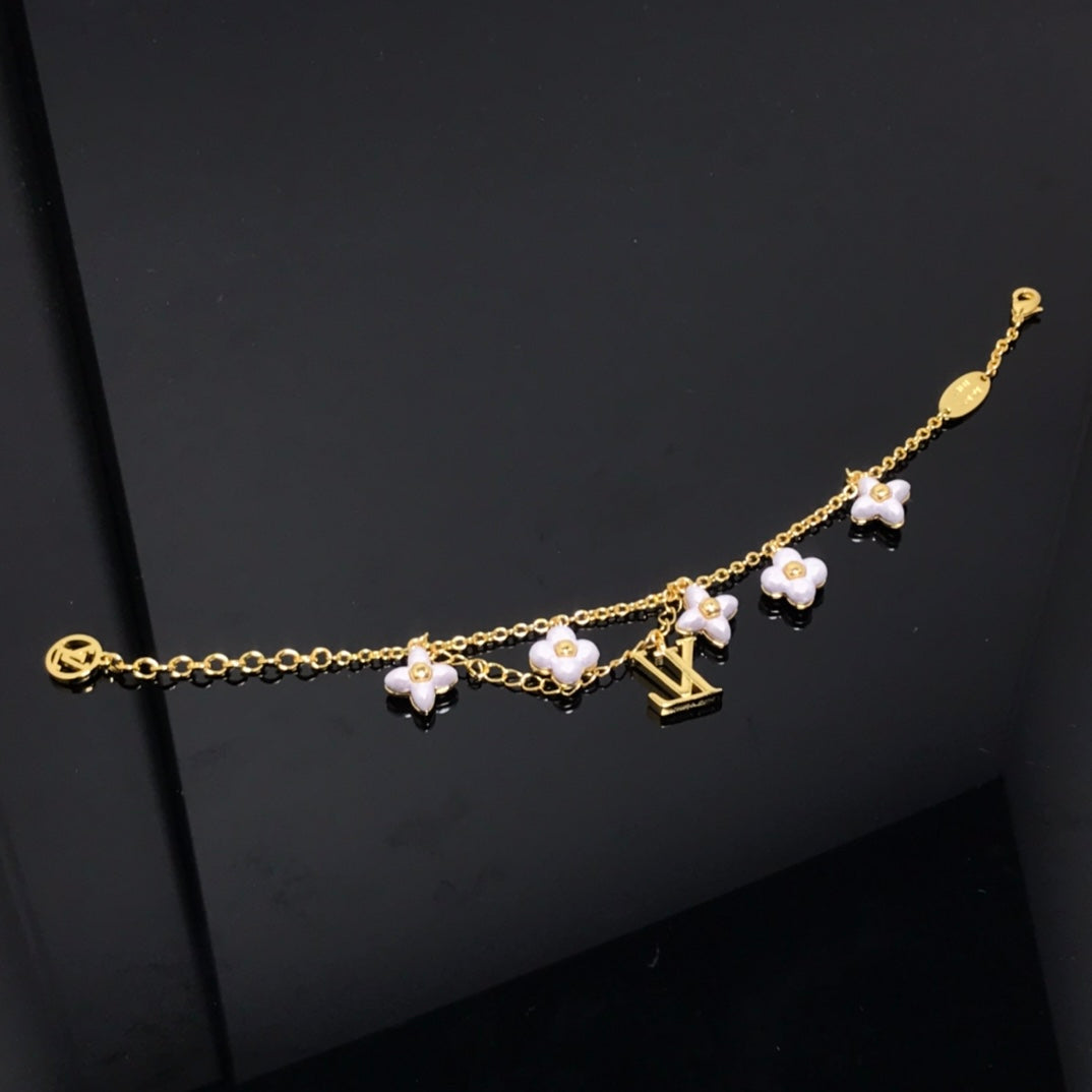 [AuraEcho]LOGO 6 MOTIF STAR AND SUN GOLD BRACELET